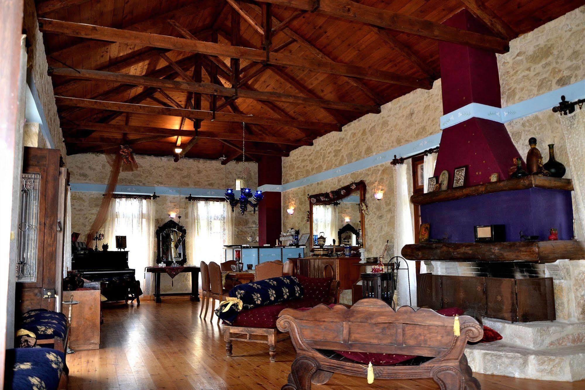 Viglatoras Apartment Sarkhos Bagian luar foto